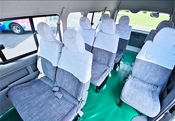 ジャンボタクシー車内仕様