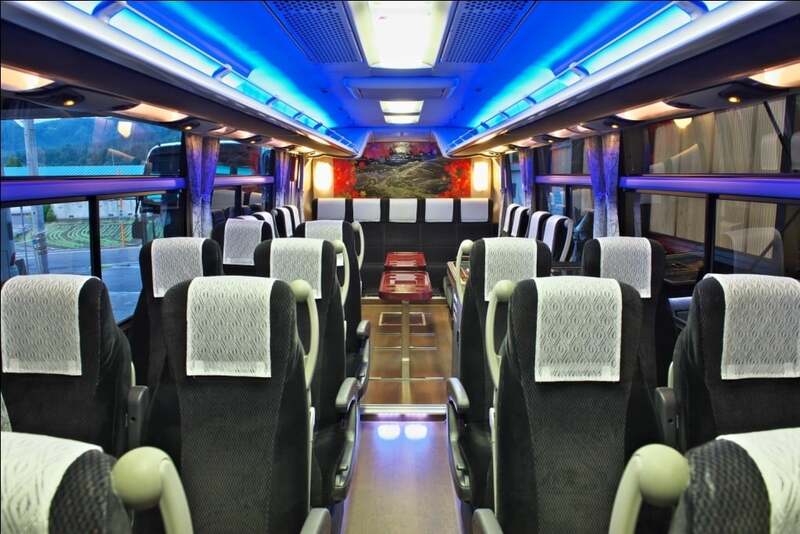 517中型バス車内仕様